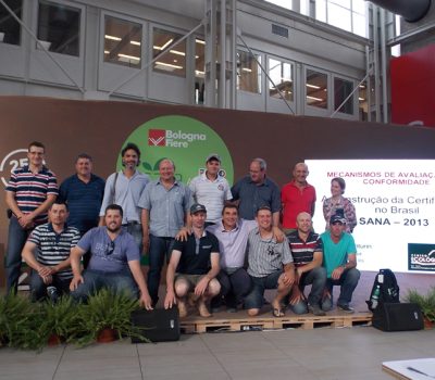 Comitiva fez muitos contatos na área técnica.